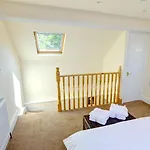 2 Bed In Oc-w974 Whitby