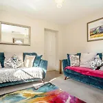 2 Bed In Oc-w974 *