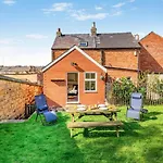 2 Bed In Oc-w974