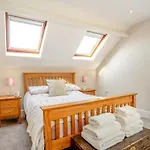 2 Bed In Oc-w974 Casa vacanze *